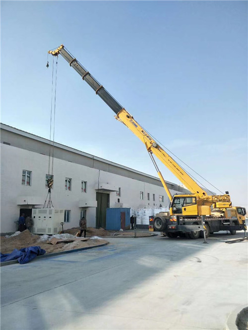 翁源县“超载就喊停”—— 吊车的 “重量保镖” 技术